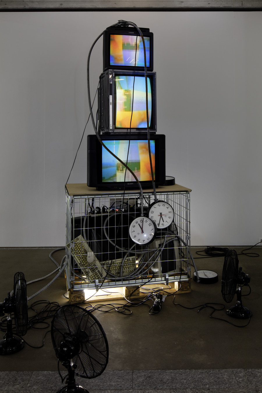 Matthew McCaslin, Ohne Titel, 2000, Foto: Stefan Rohner