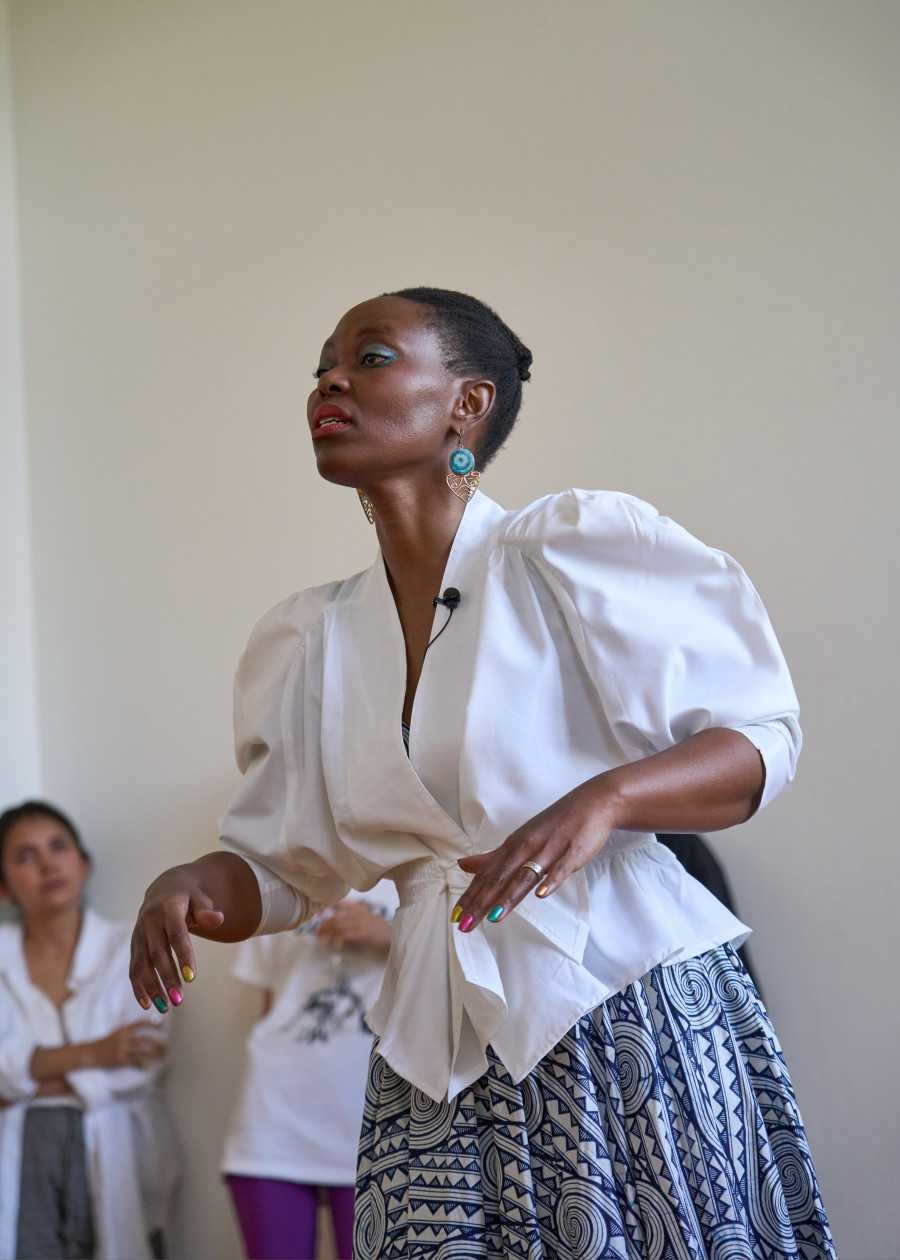 Performance, Ayiyiyo by NoBuntu Mhlambi, as part of 7 Winds, Kunsthalle Bern, Photos: Nicolas Duc