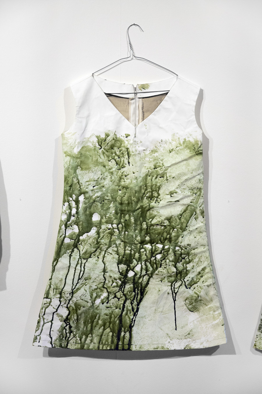 Exhibition view Christine Bänninger, «liquid Olive» at Zimmermannhaus Brugg, 2022 / Photo: Simone Haug / Courtesy: the artist and Zimmermannhaus