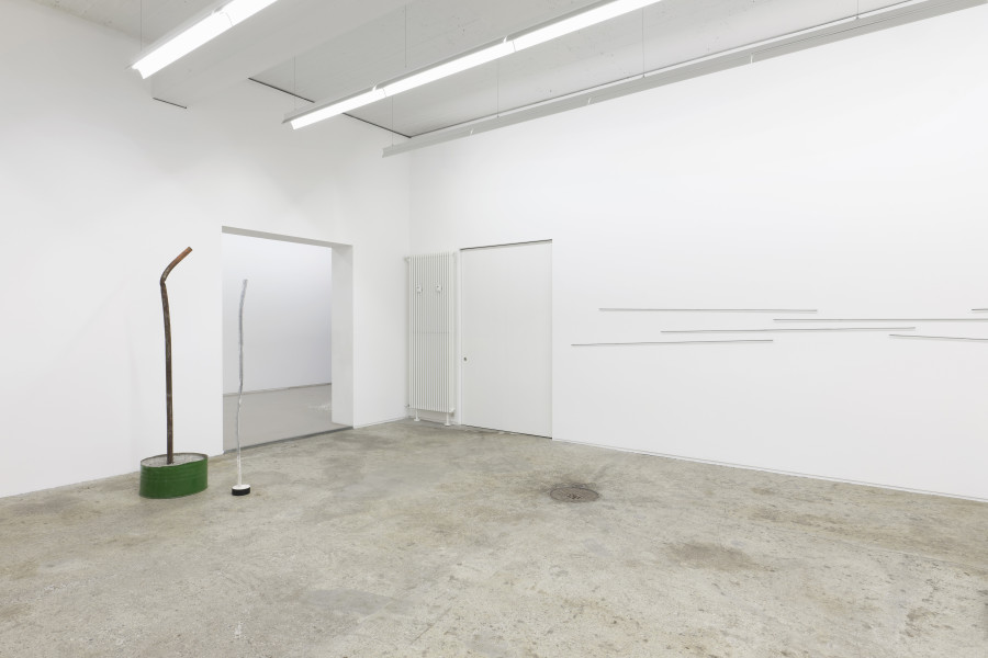 Exhibition view, Affinities, Galerie Mark Müller, 2022. Photo: Conradin Frei