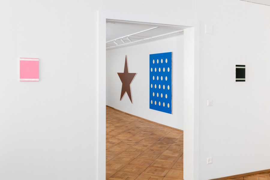 Installation view, Not So Fast! curated by John Armleder, Larkin Erdmann, 2022. Courtesy: Larkin Erdmann Gallery. Photograph: Flavio Karrer, Zürich.