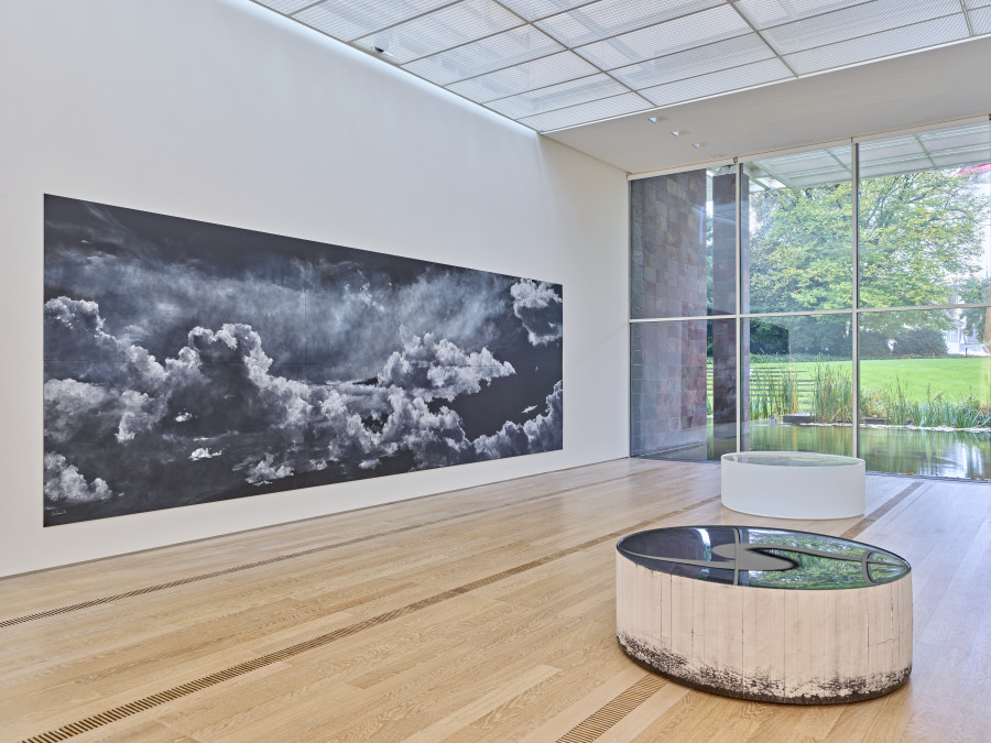 Installation view «Anniversary Exhibition – Special Guest Duane Hanson» at the Fondation Beyeler, Riehen/Basel, 2022 © The Estate of Duane Hanson/2022, ProLitteris, Zurich, Photo: Mark Niedermann