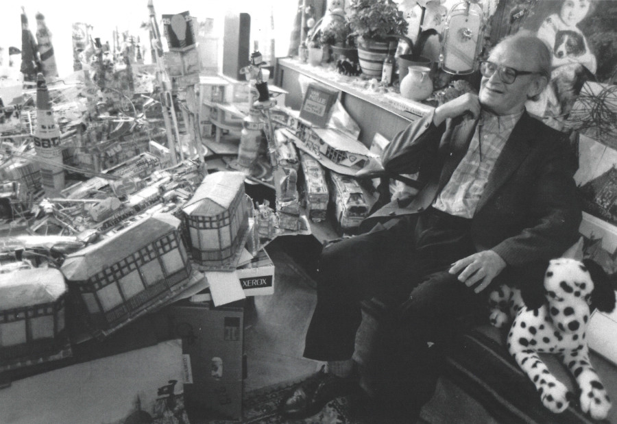 The Trolleybus Station in Willem van Genk's livingroom, Collection Dick Walda