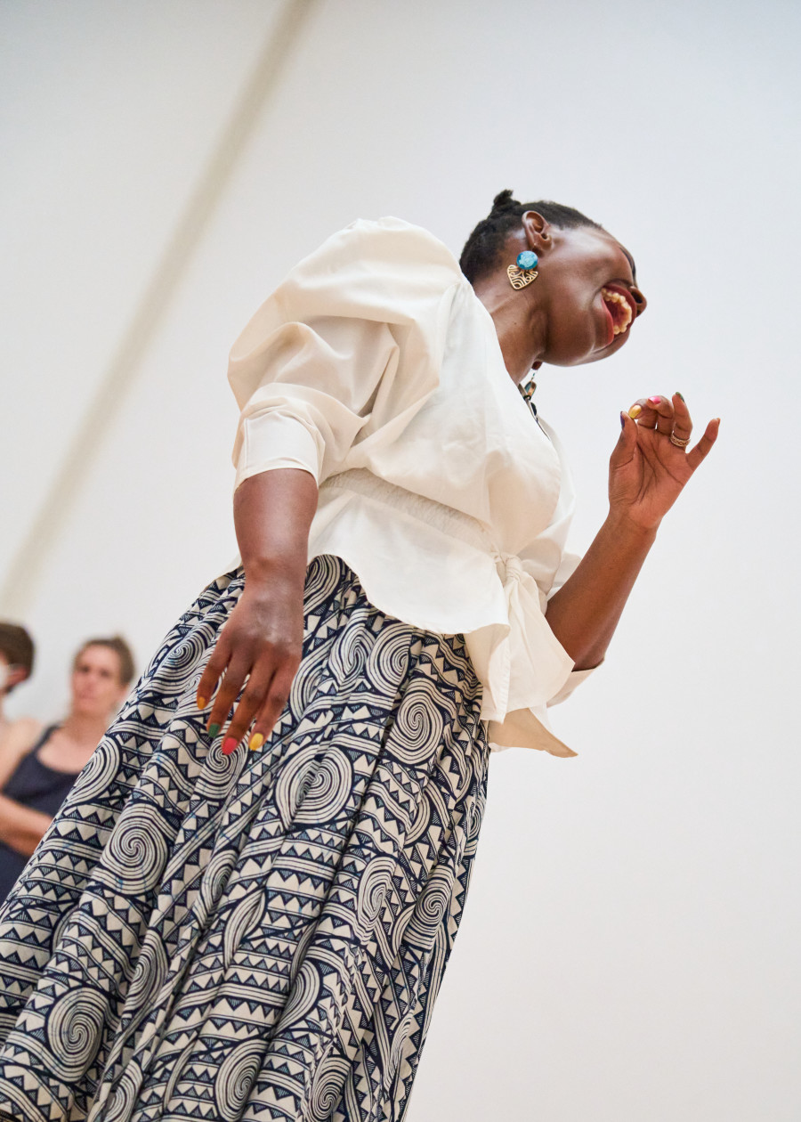 Performance, Ayiyiyo by NoBuntu Mhlambi, as part of 7 Winds, Kunsthalle Bern, Photos: Nicolas Duc