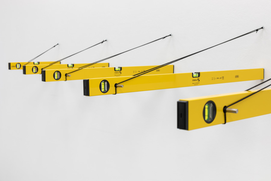 Exhibition view, VON DEN DINGEN, Kunsthalle Luzern, 2022. Photo credit: Kilian Bannwart